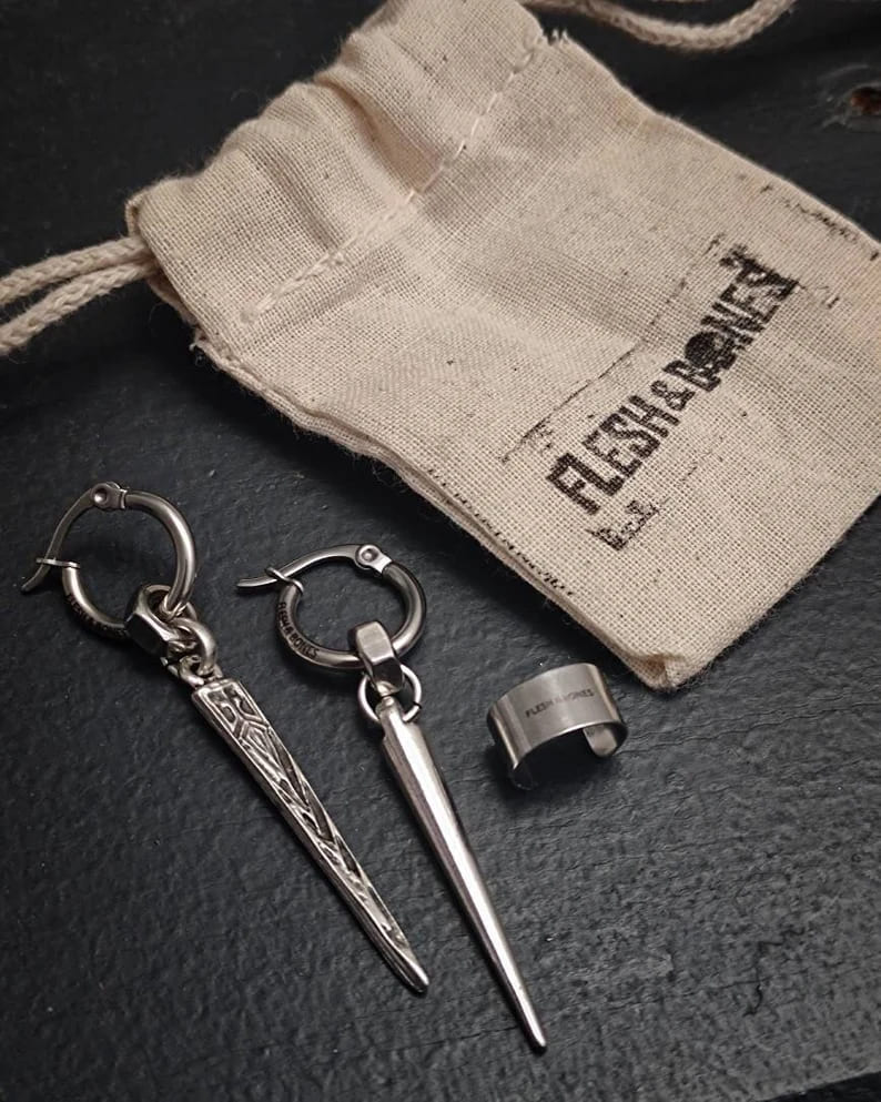 SPIKE PACK 2 mono earrings + 1 cuff + 1 bag