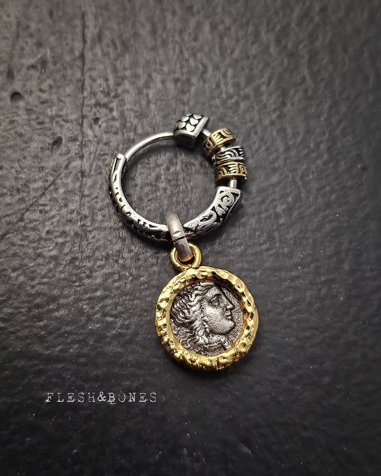 EMPIRE mono-earring