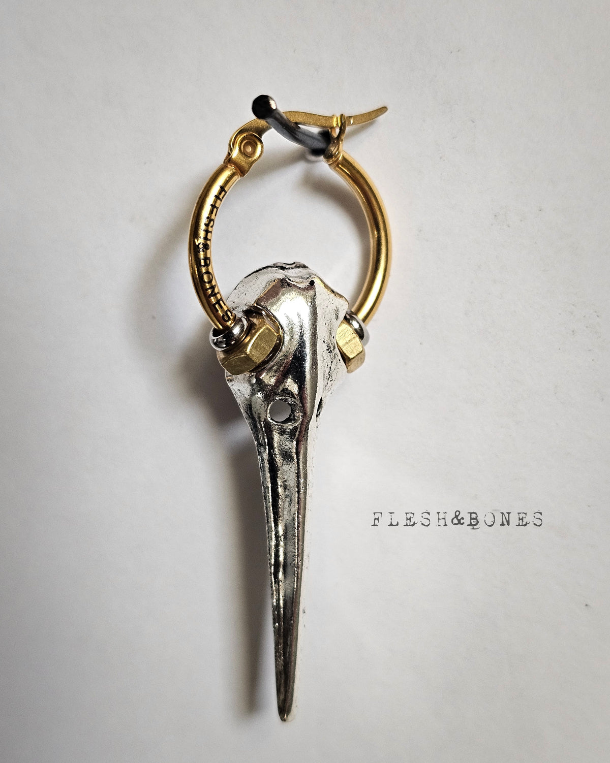 VOODOO REBORN mono-earring