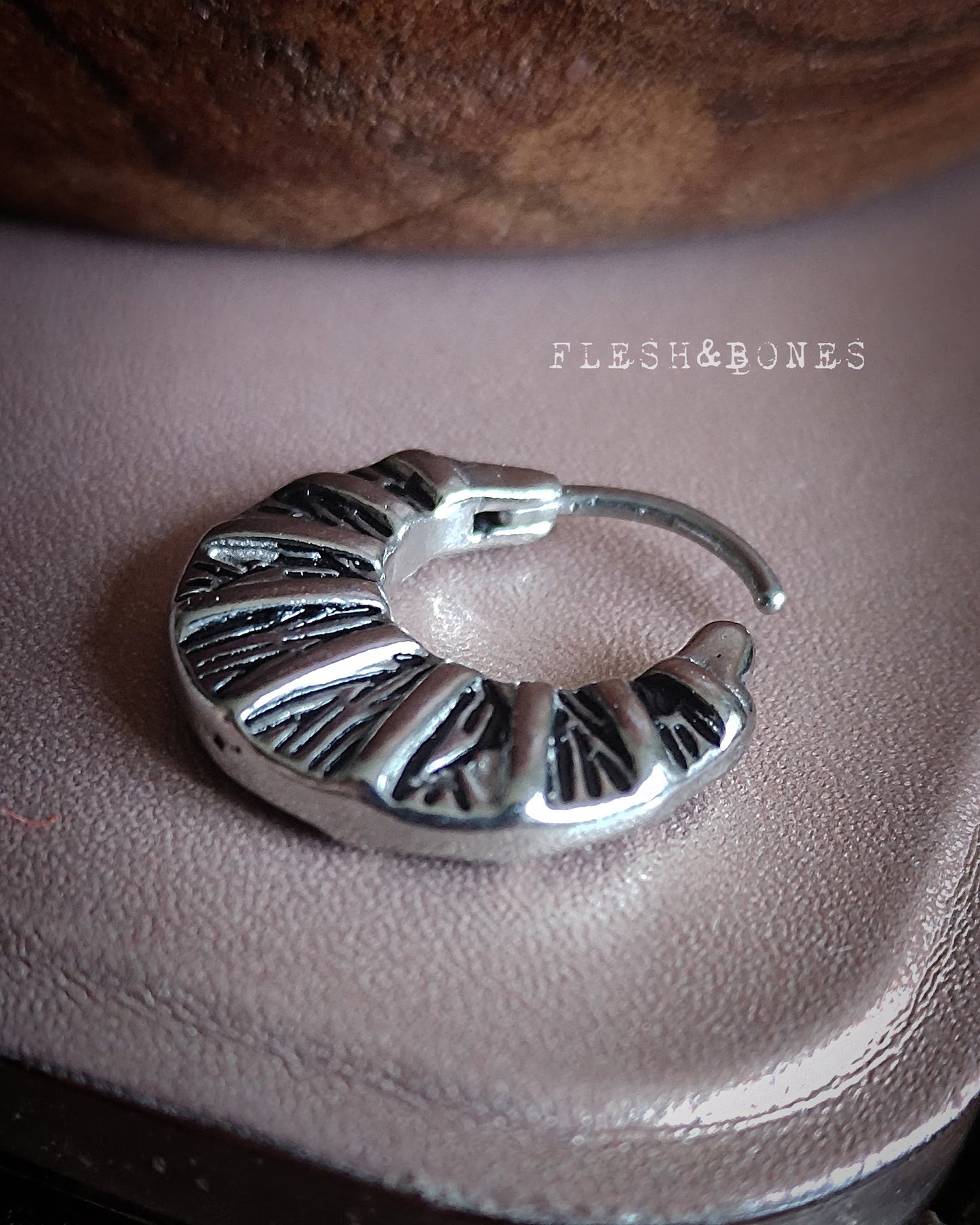 INFINITE mono-earring