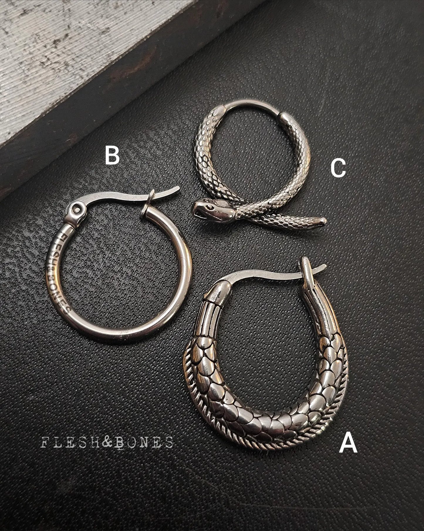 VENOMOUS pack - 3 earrings