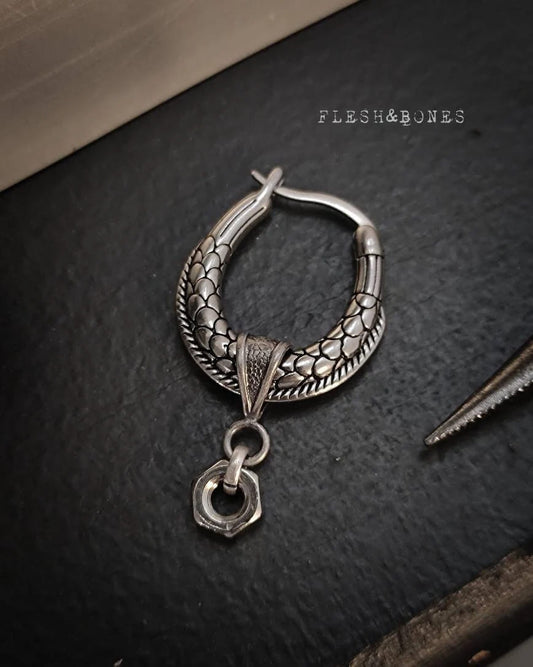 HEX on DRAGON TAIL mono-earring