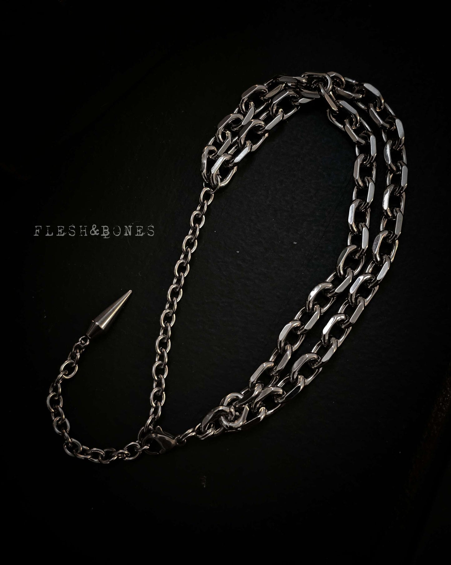 VersaLink Hybrid wrist bracelet