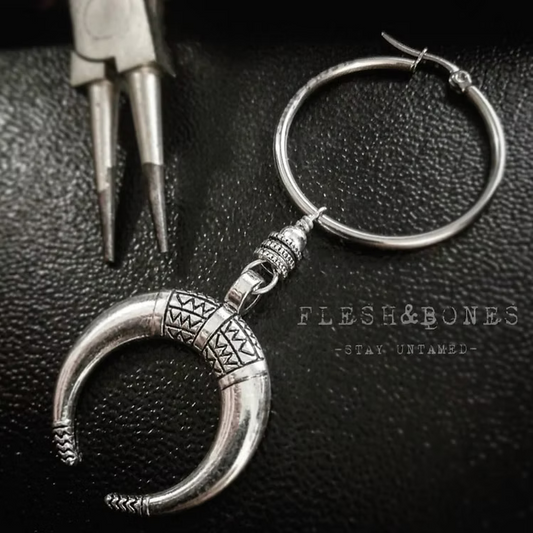 BIG MOON silver alternative single earring, unisex