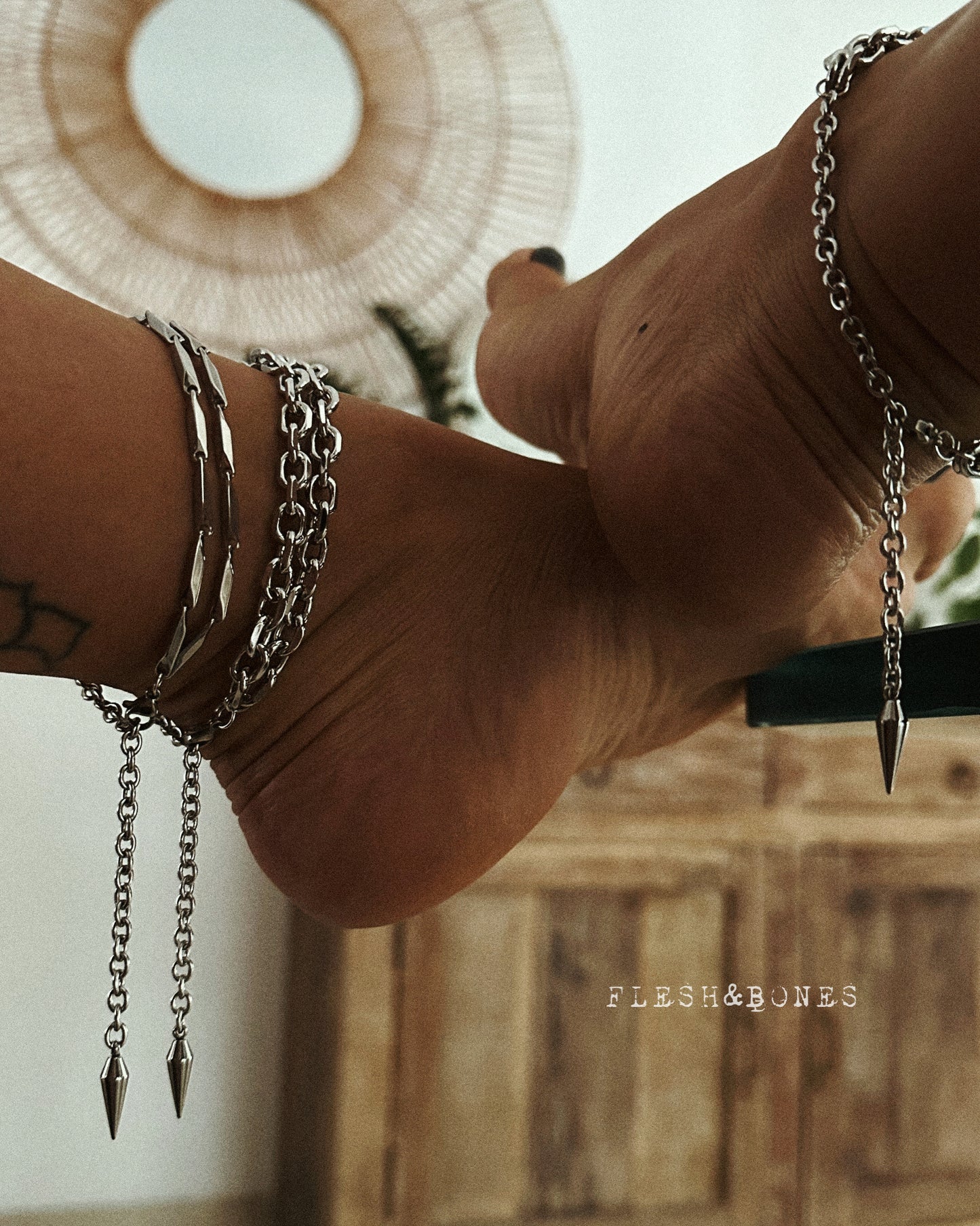 VersaLink Hybrid wrist bracelet