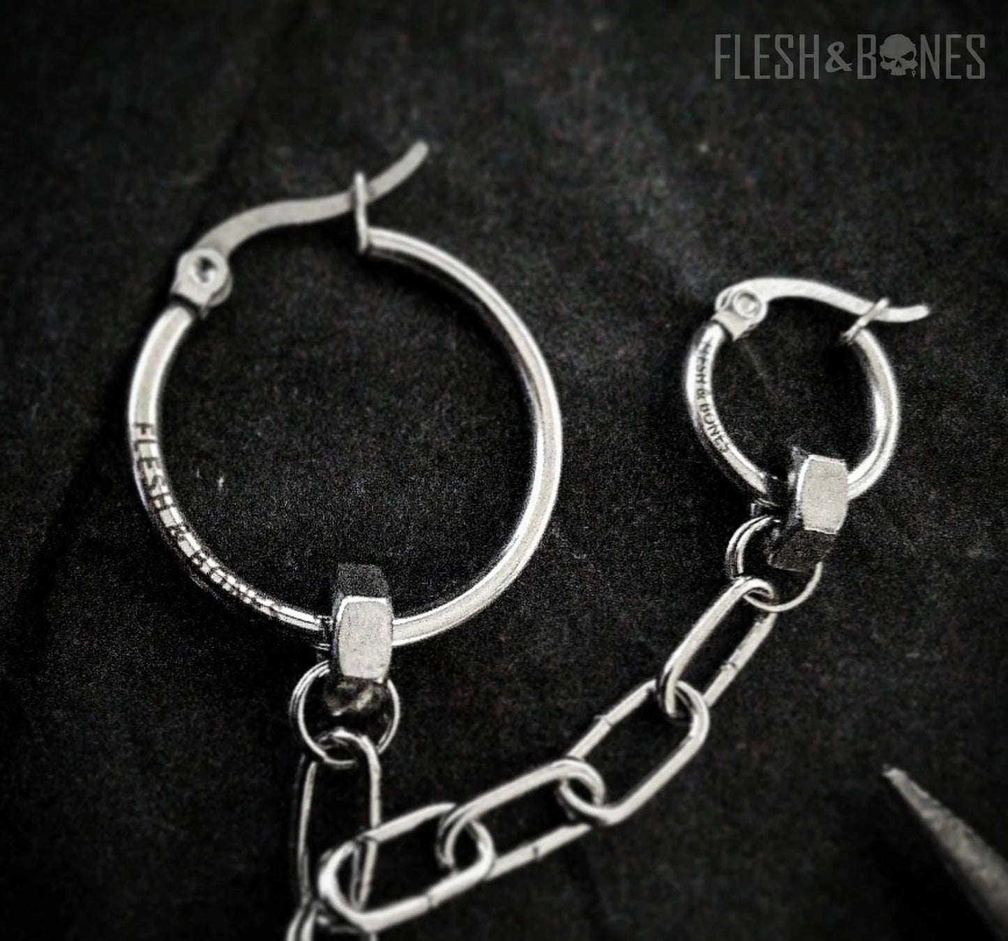 TIMELESS LINKS mono-earring