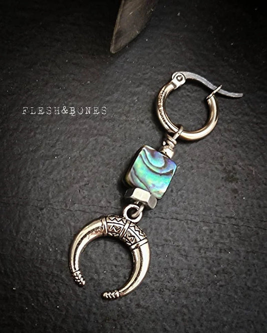 ABALONE MOON mono-earring