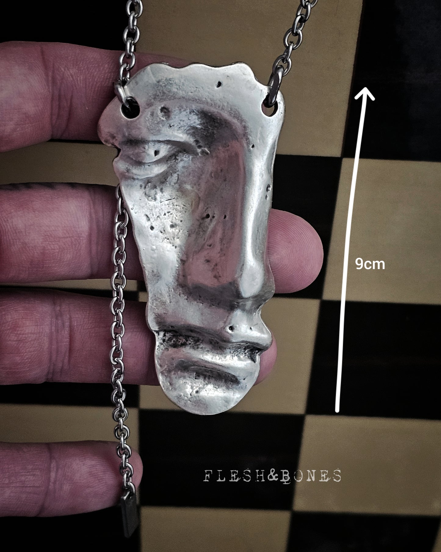 THE TRUTH necklace