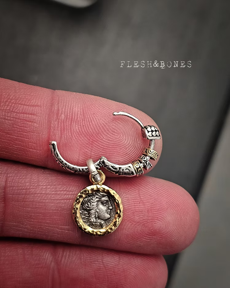 EMPIRE  mono-earring
