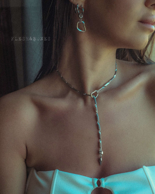 TEMPTRESS TIE necklace
