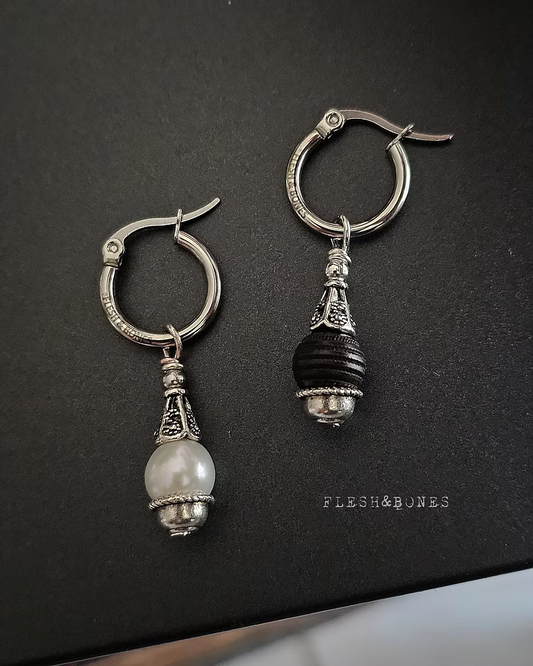 EARTH AND WATER  mono-earring