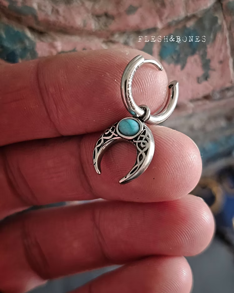 BLUE MOON TIDE mono-earring