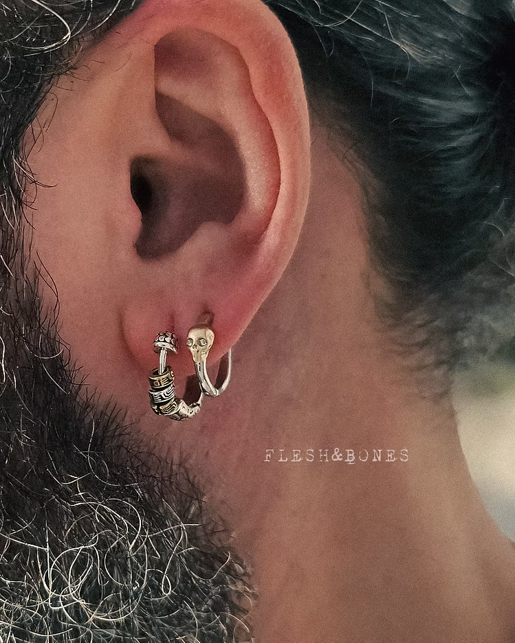 ORACLE mono-earring