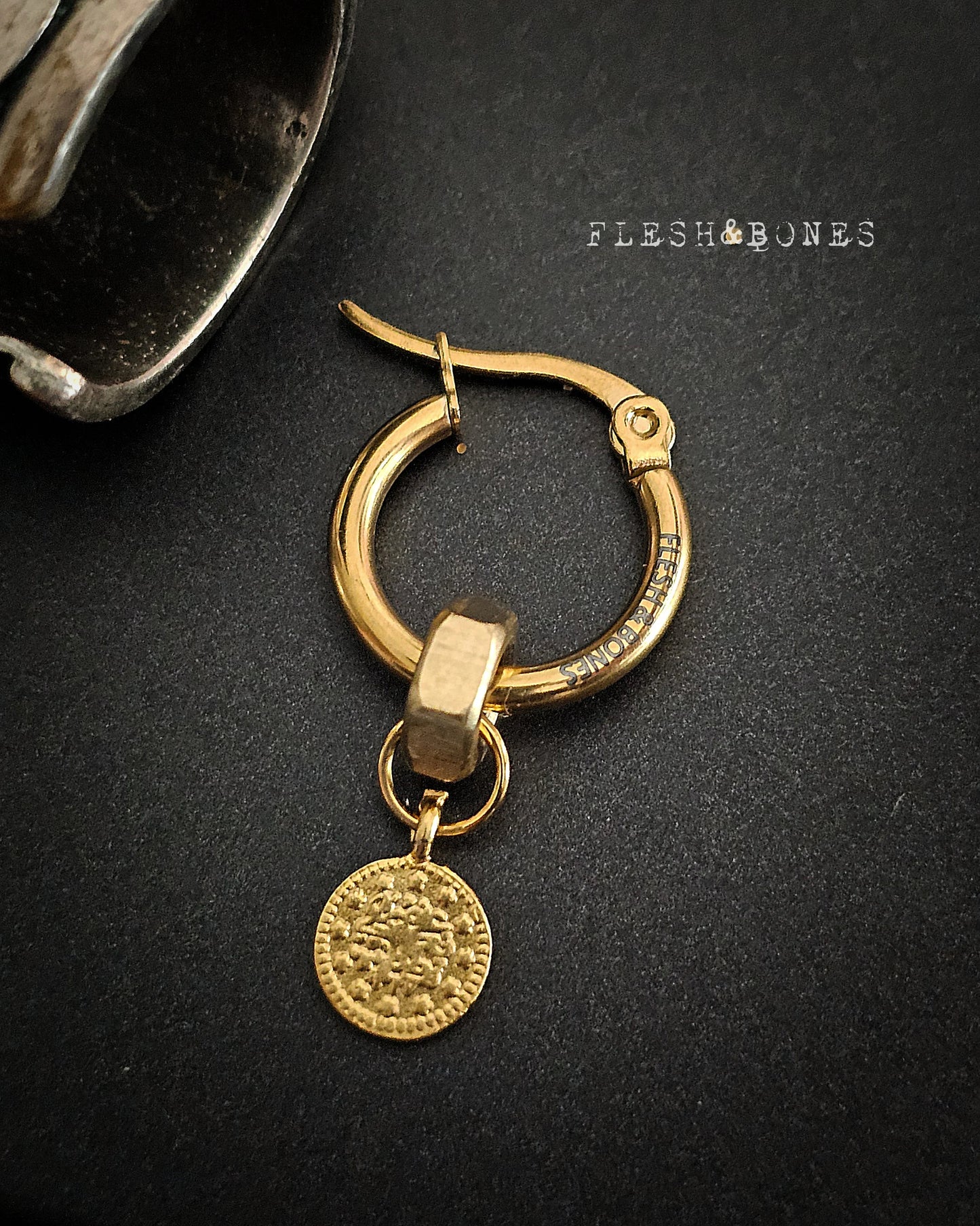 GOLDEN RORSCHACH mono-earring