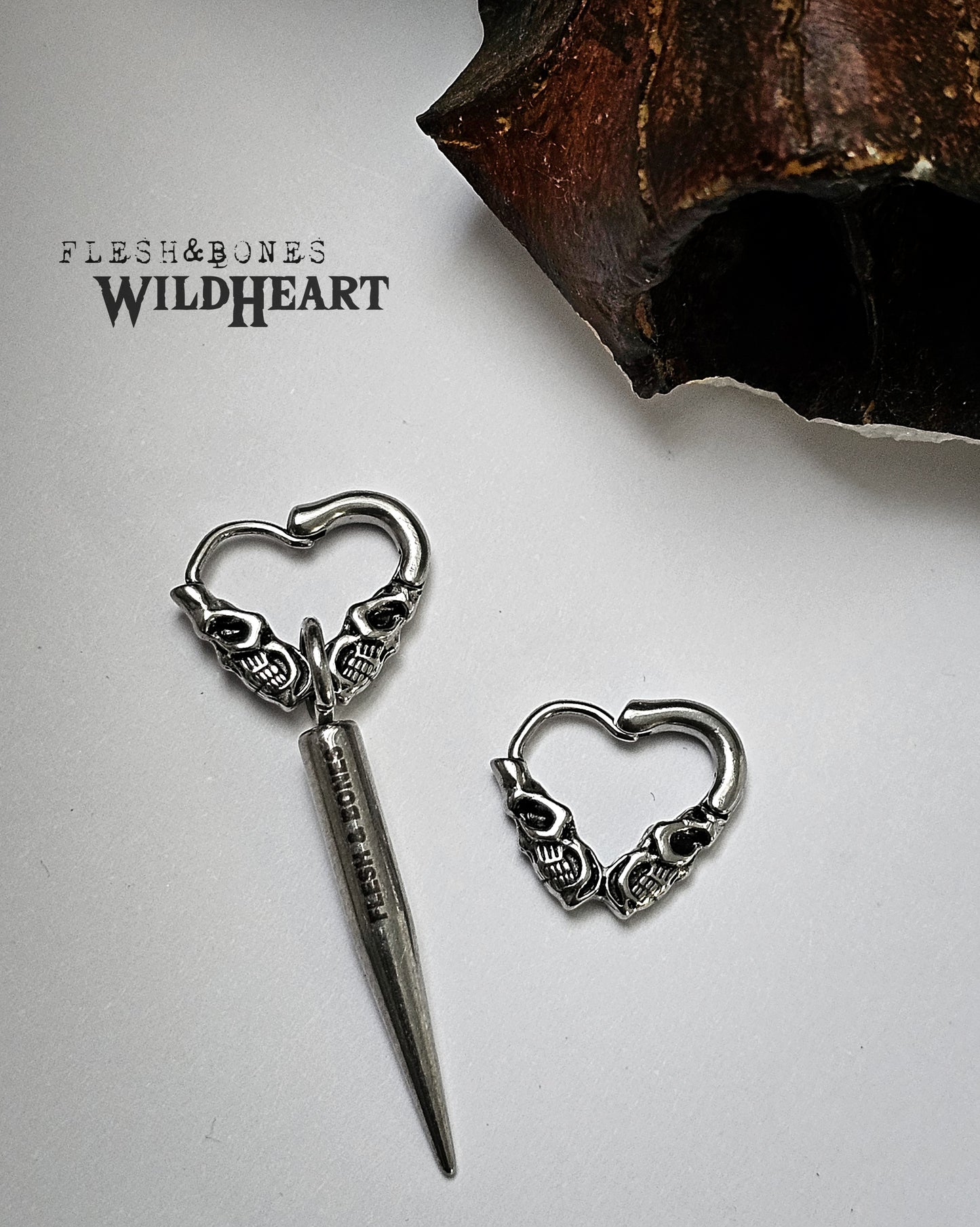 WILD HEART mono-earring