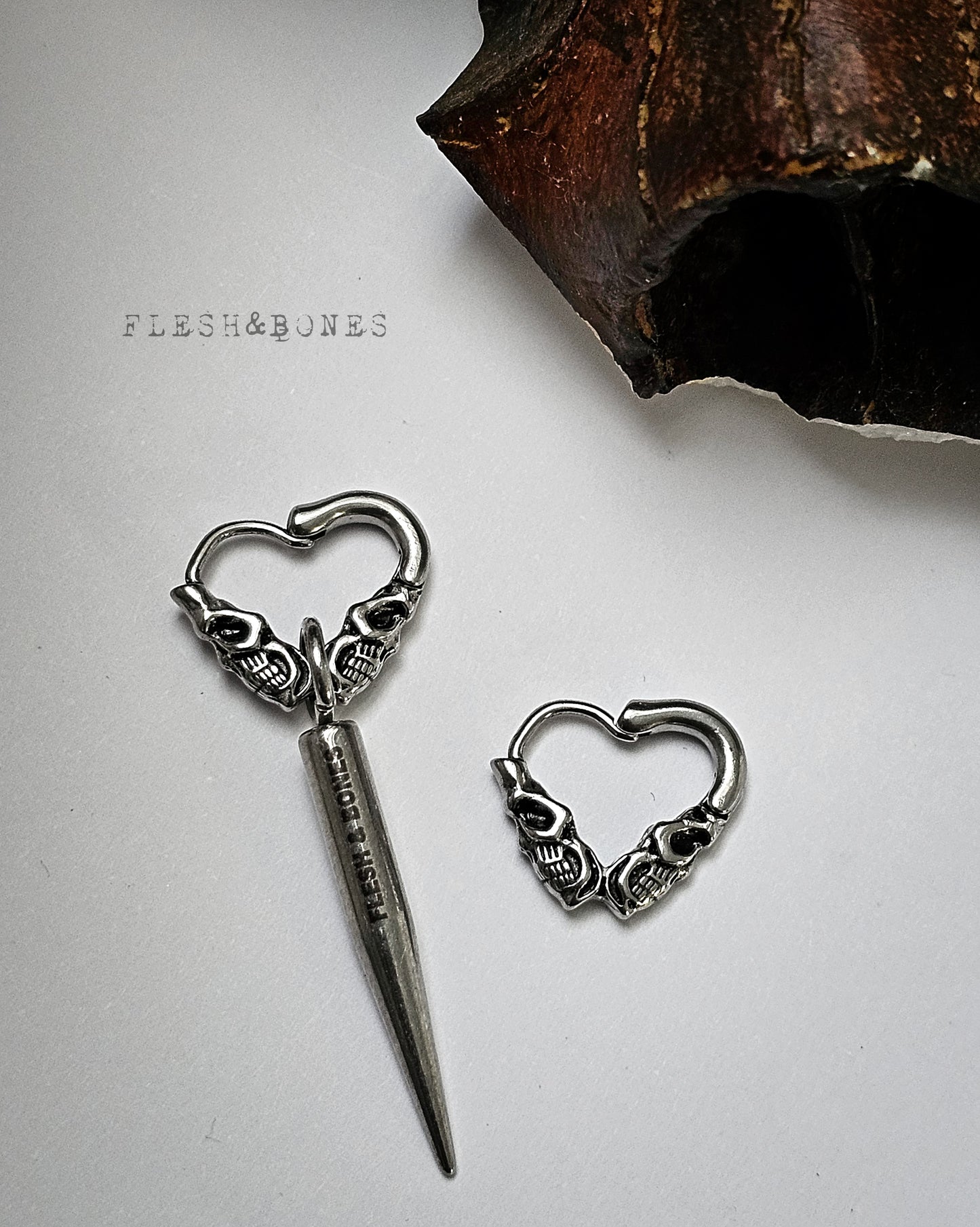 WILD HEART mono-earring