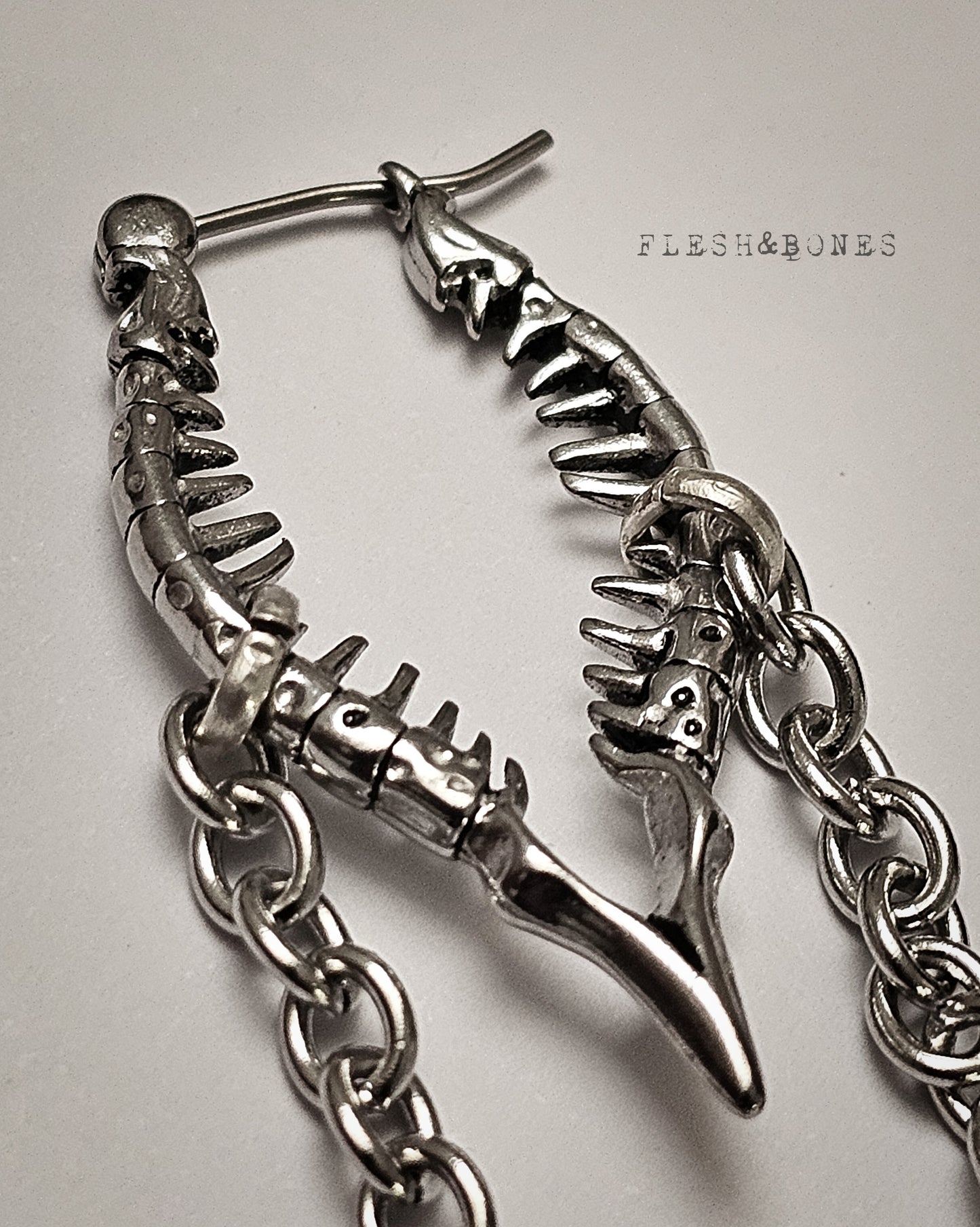 ABYSS mono-earring