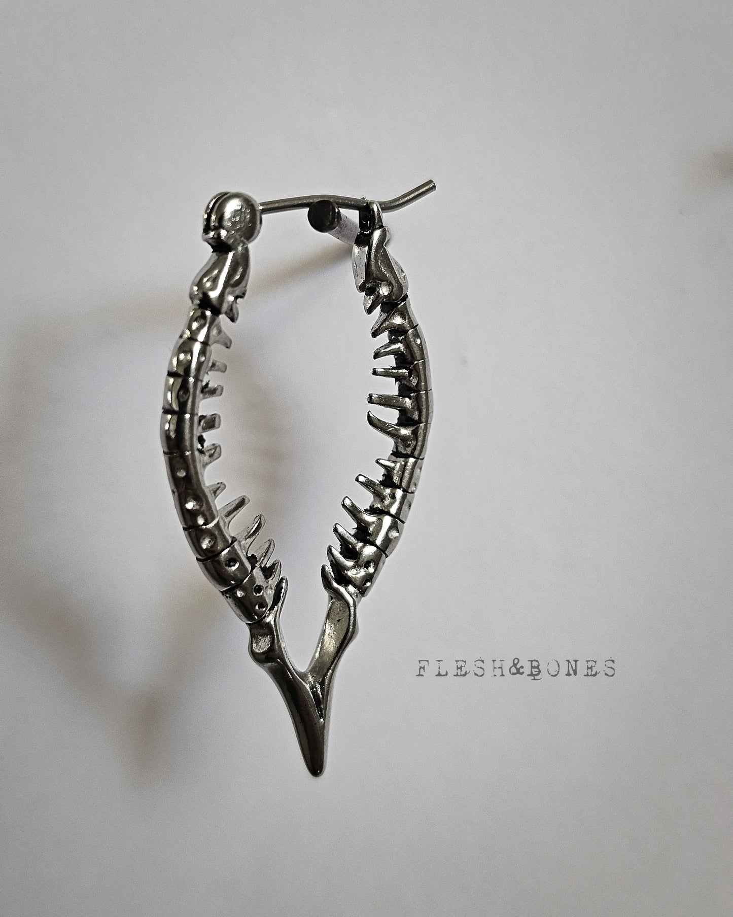 ABYSS mono-earring