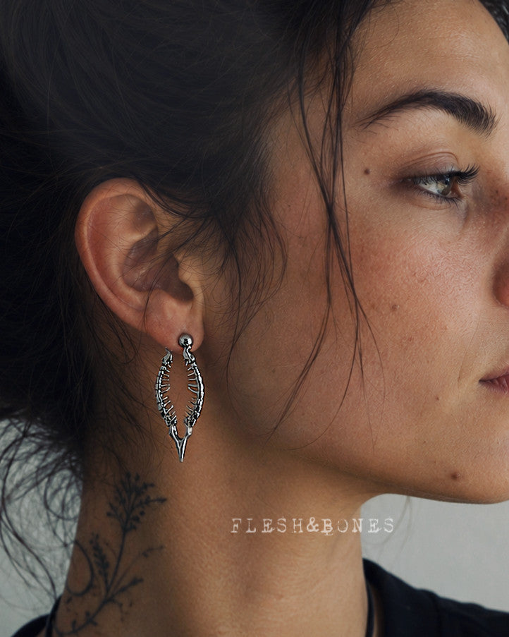 ABYSS mono-earring