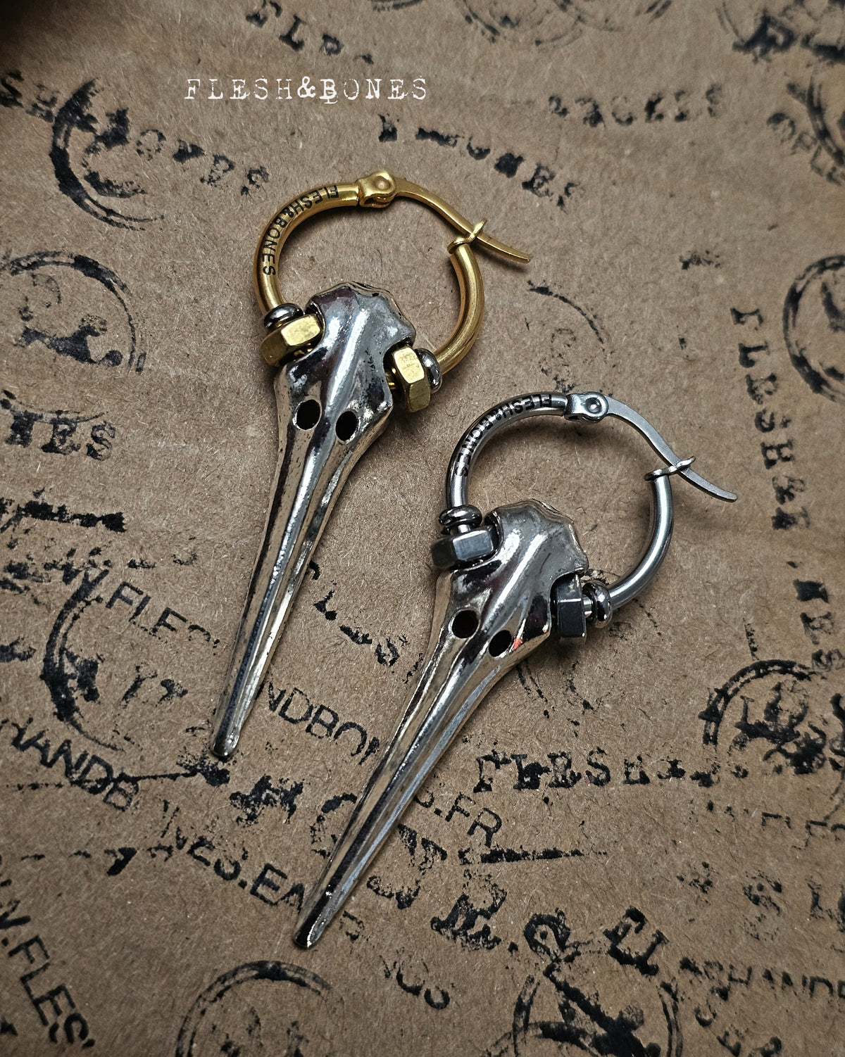 VOODOO REBORN mono-earring