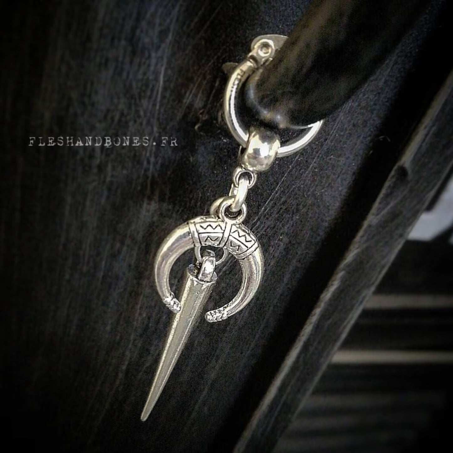 MOONSPIKE unisex mono earring, crescent & SPIKE