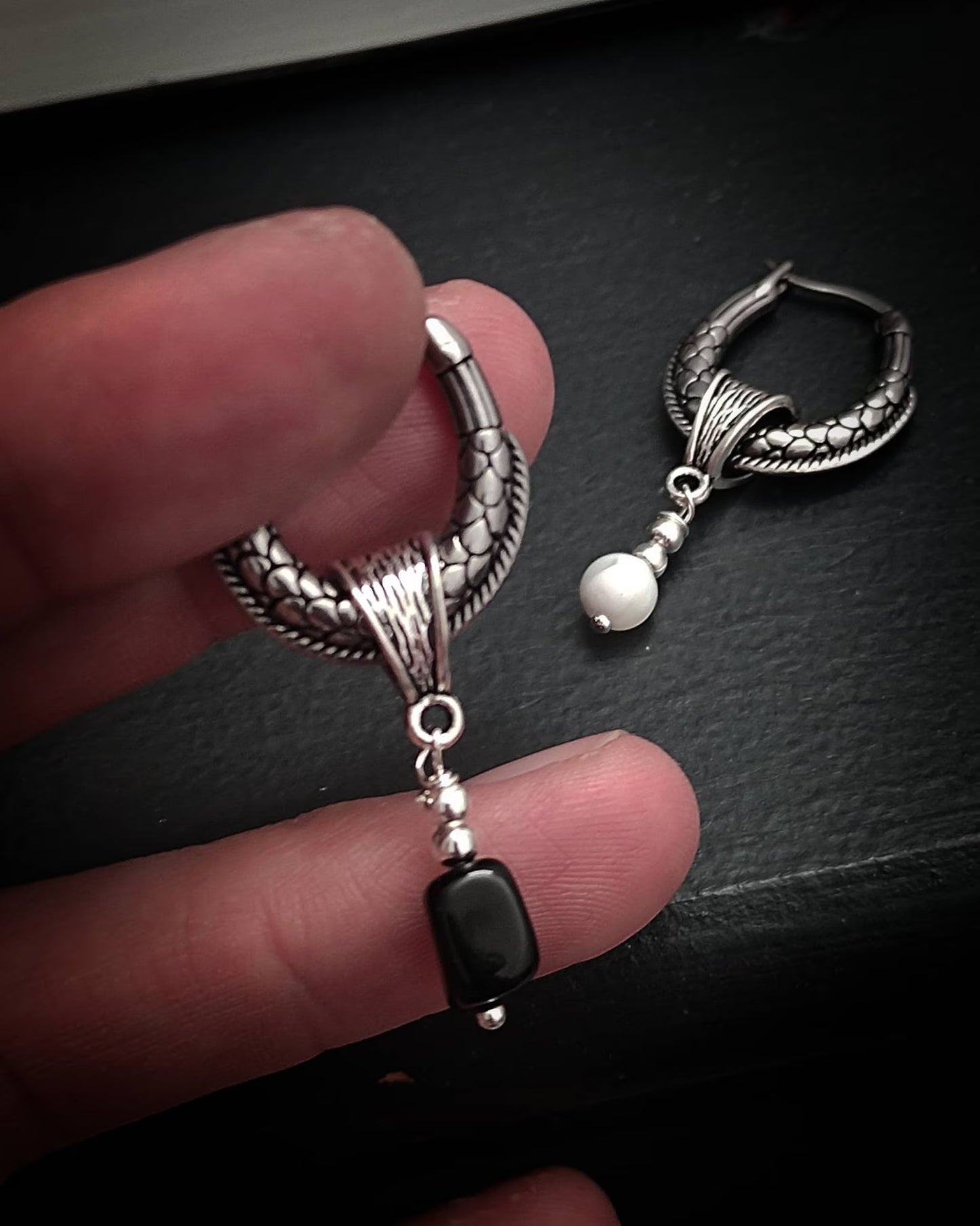 YIN YANG mono-earring