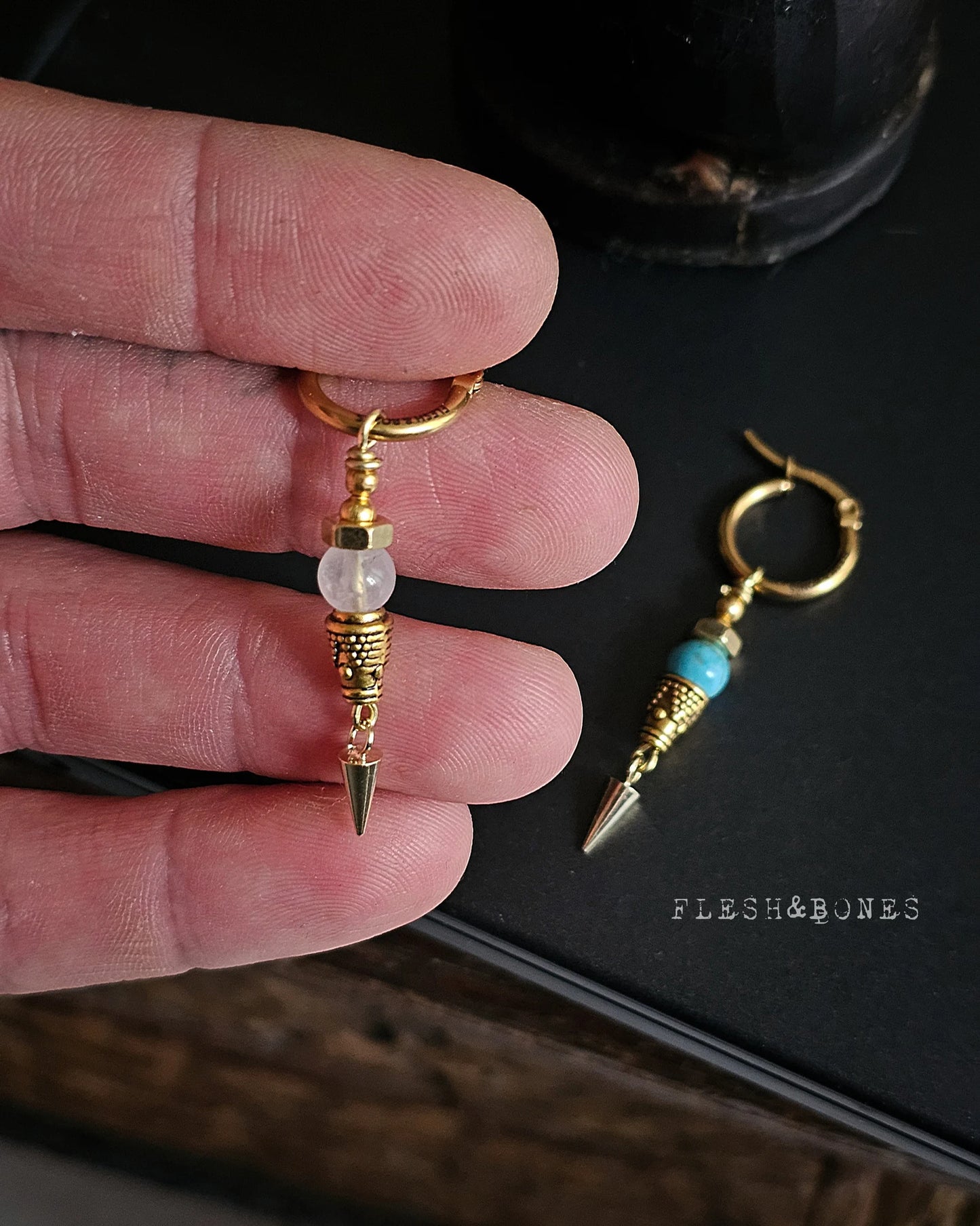 ANUBIS SPEAR mono-earring