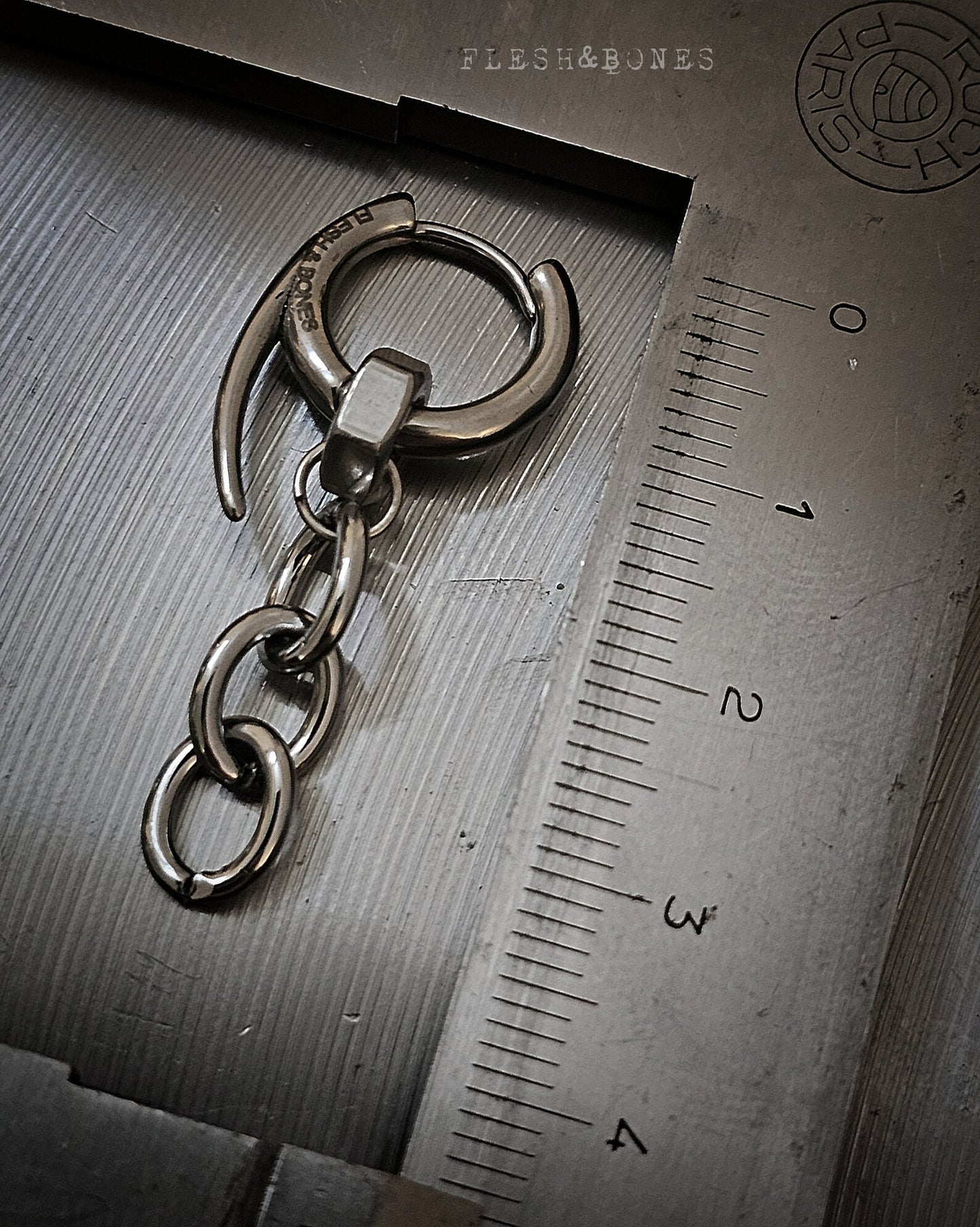 CLUB LINKS mono-earring