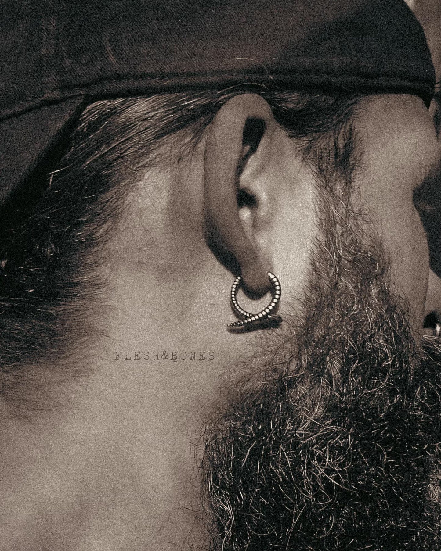 AMARU SNAKE mono-earring