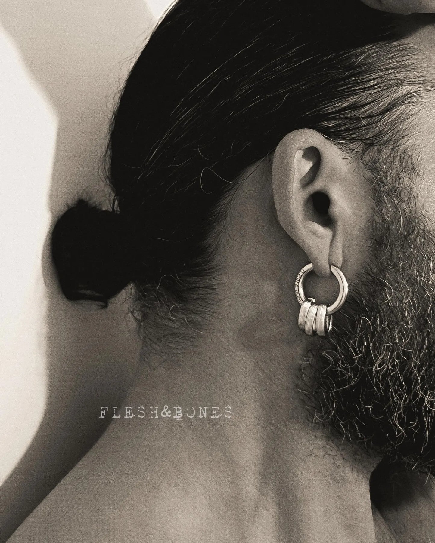 NEO-PUNK mono-earring