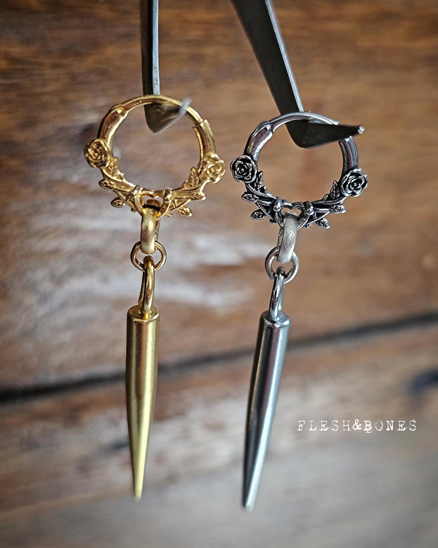 LETHAL ROSE mono-earring