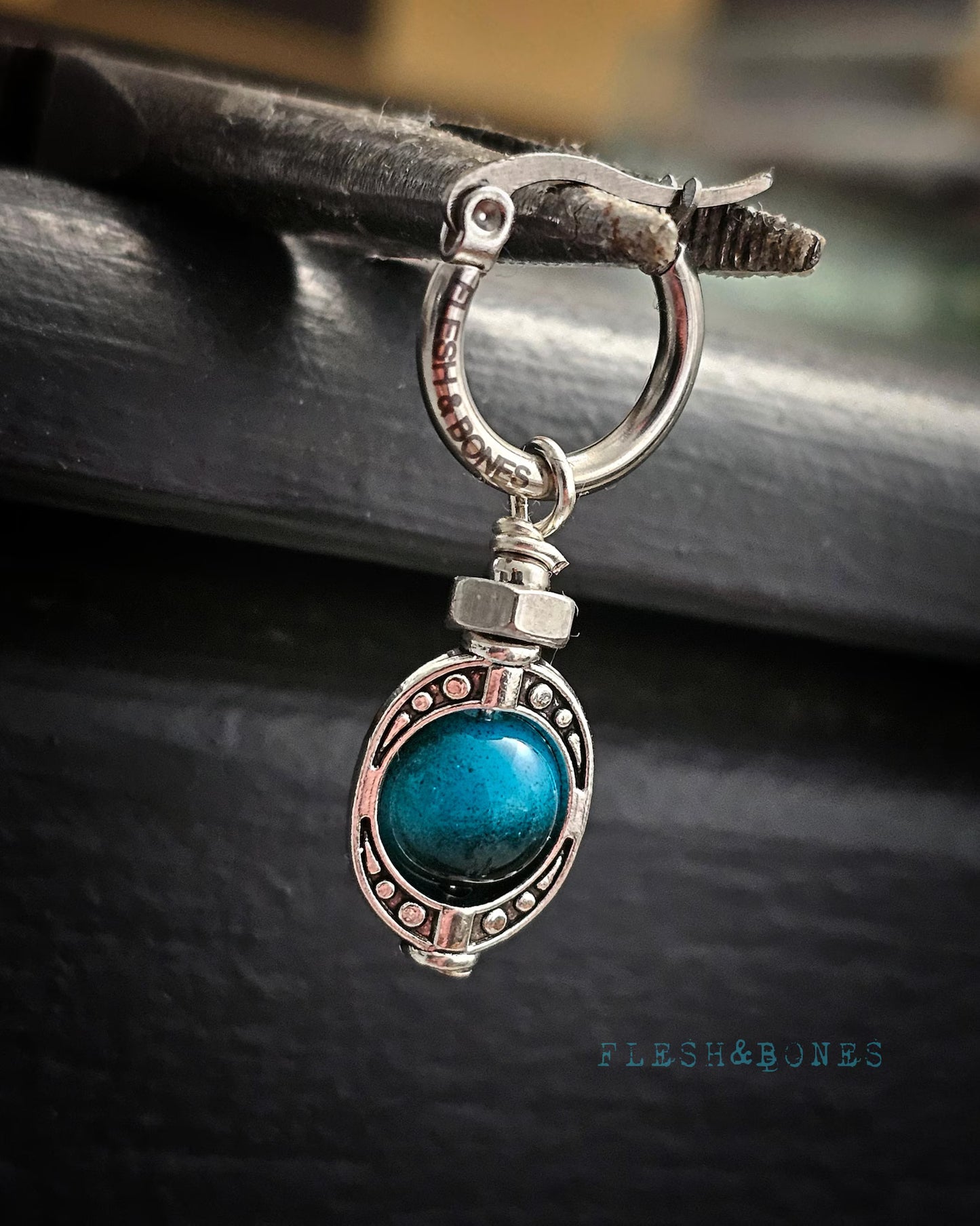 BLUE MOOD mono-earring