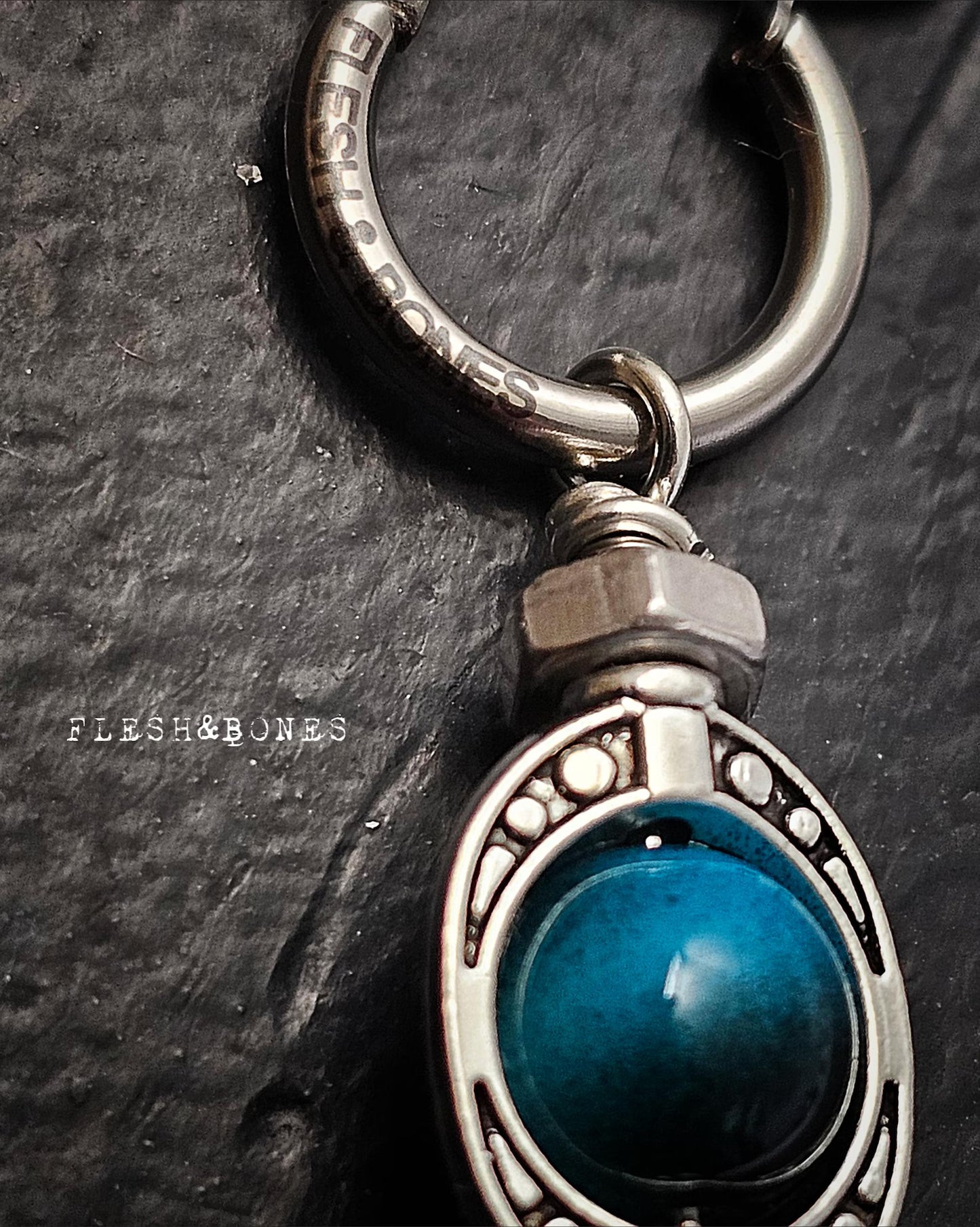 BLUE MOOD mono-earring