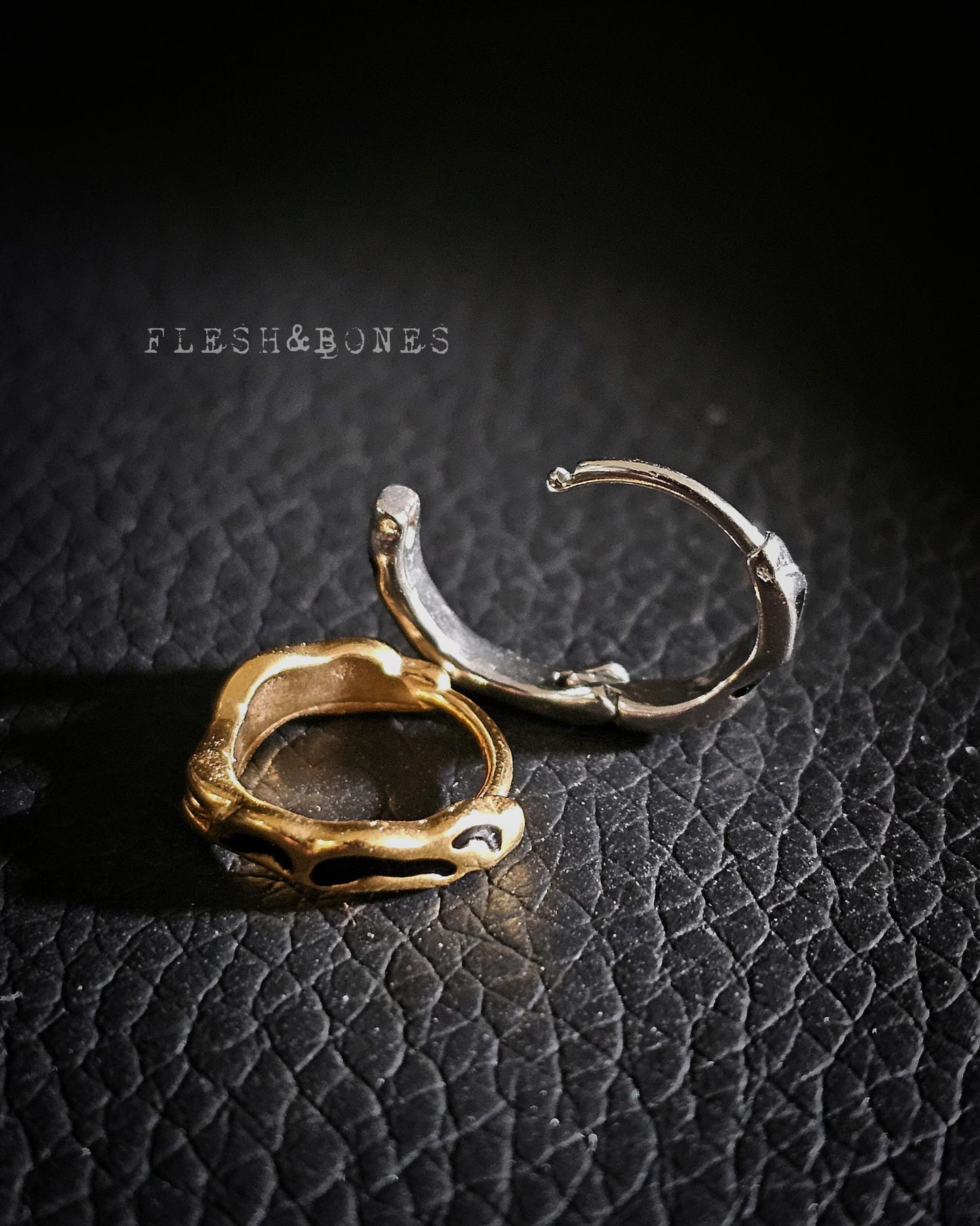 FLOW mono-earring