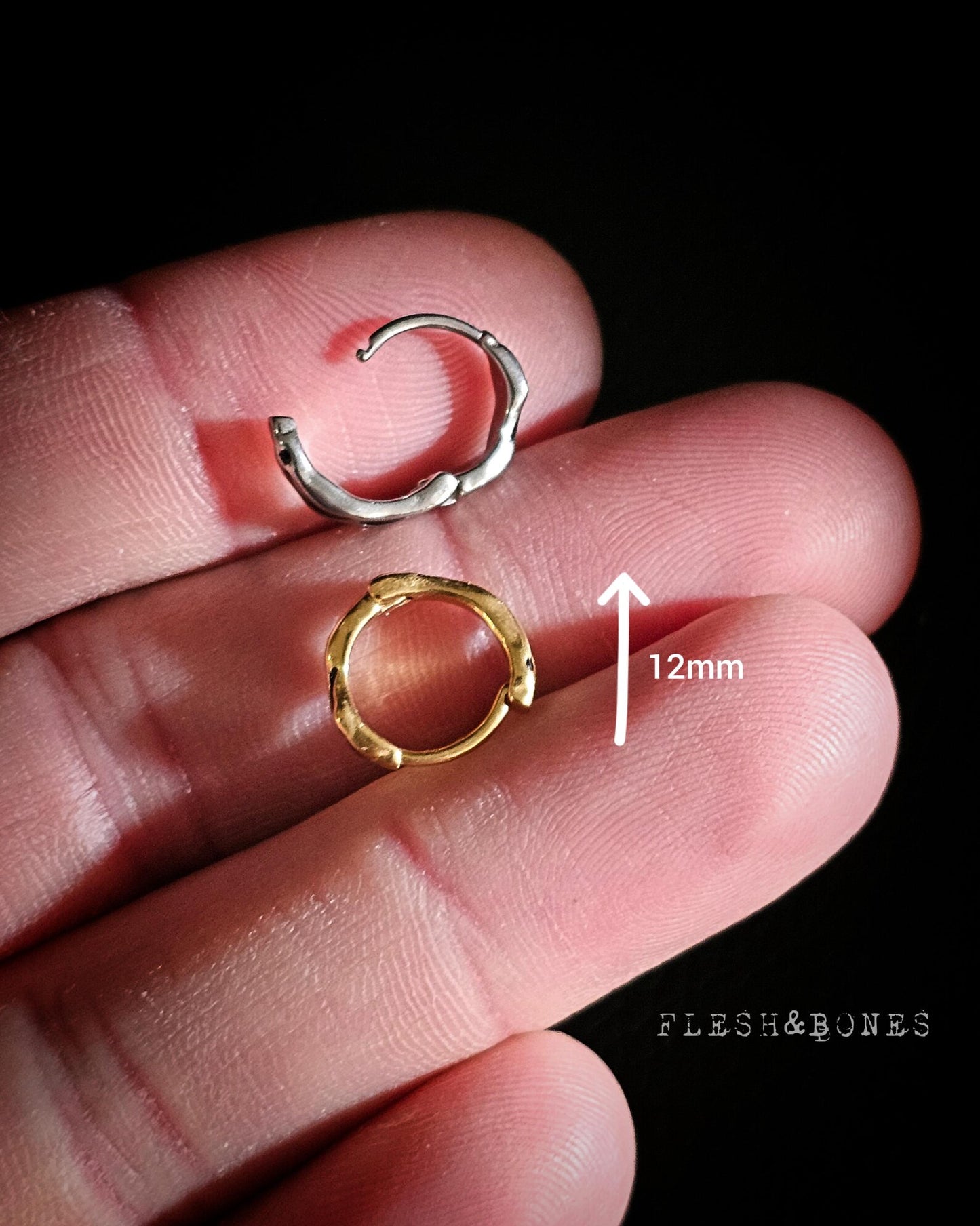 FLOW mono-earring