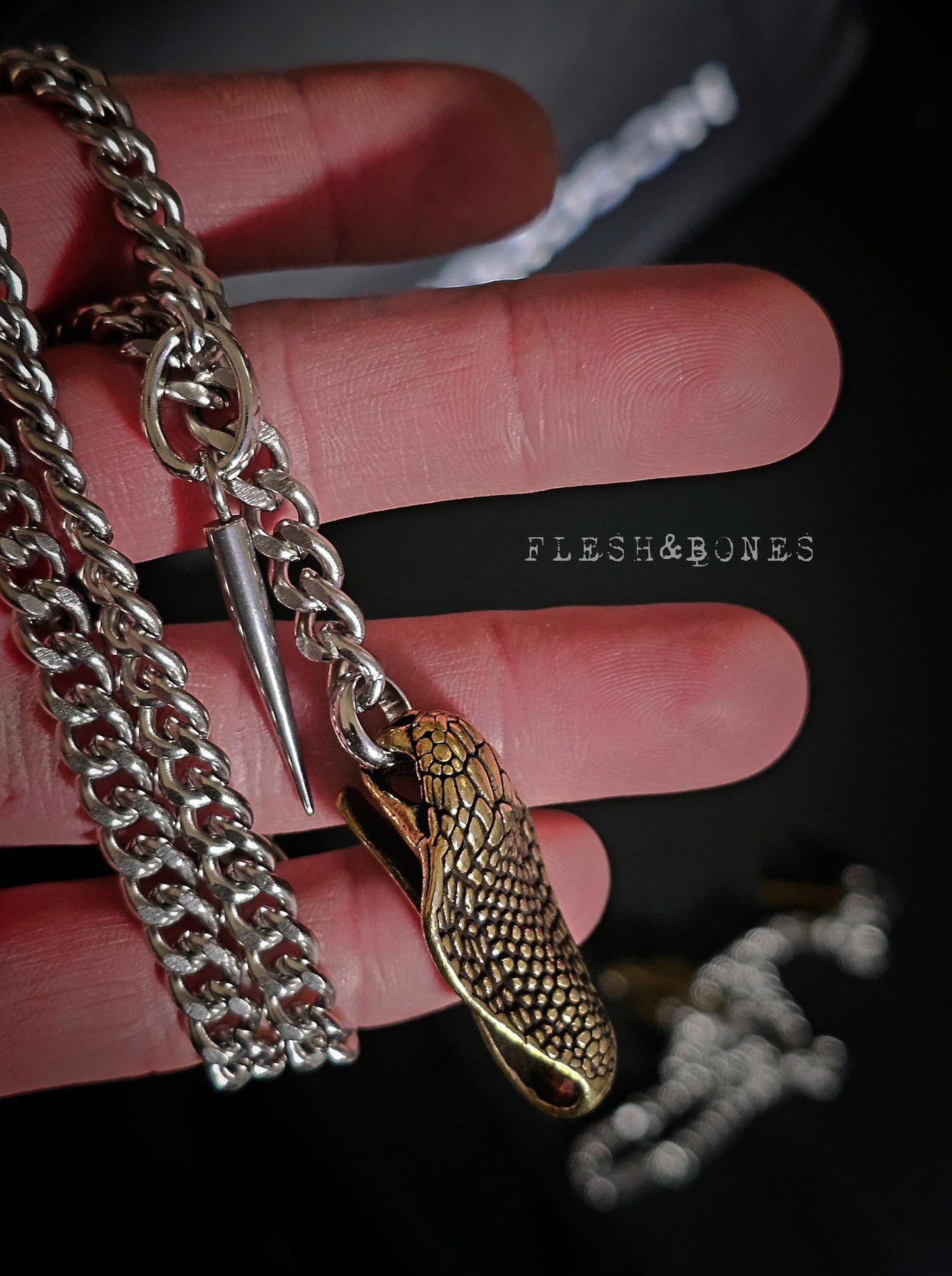 LOVE COBRA unisex necklace