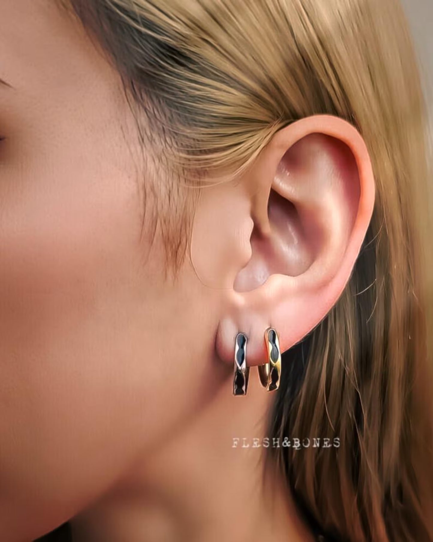 FLOW mono-earring