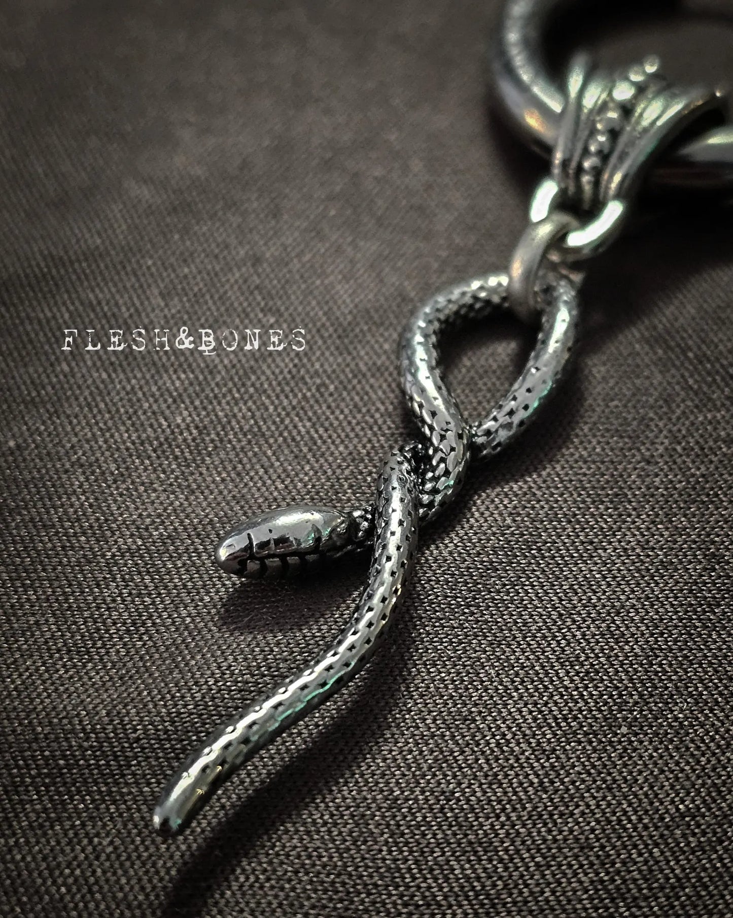 ASHERAH SNAKE mono-earring