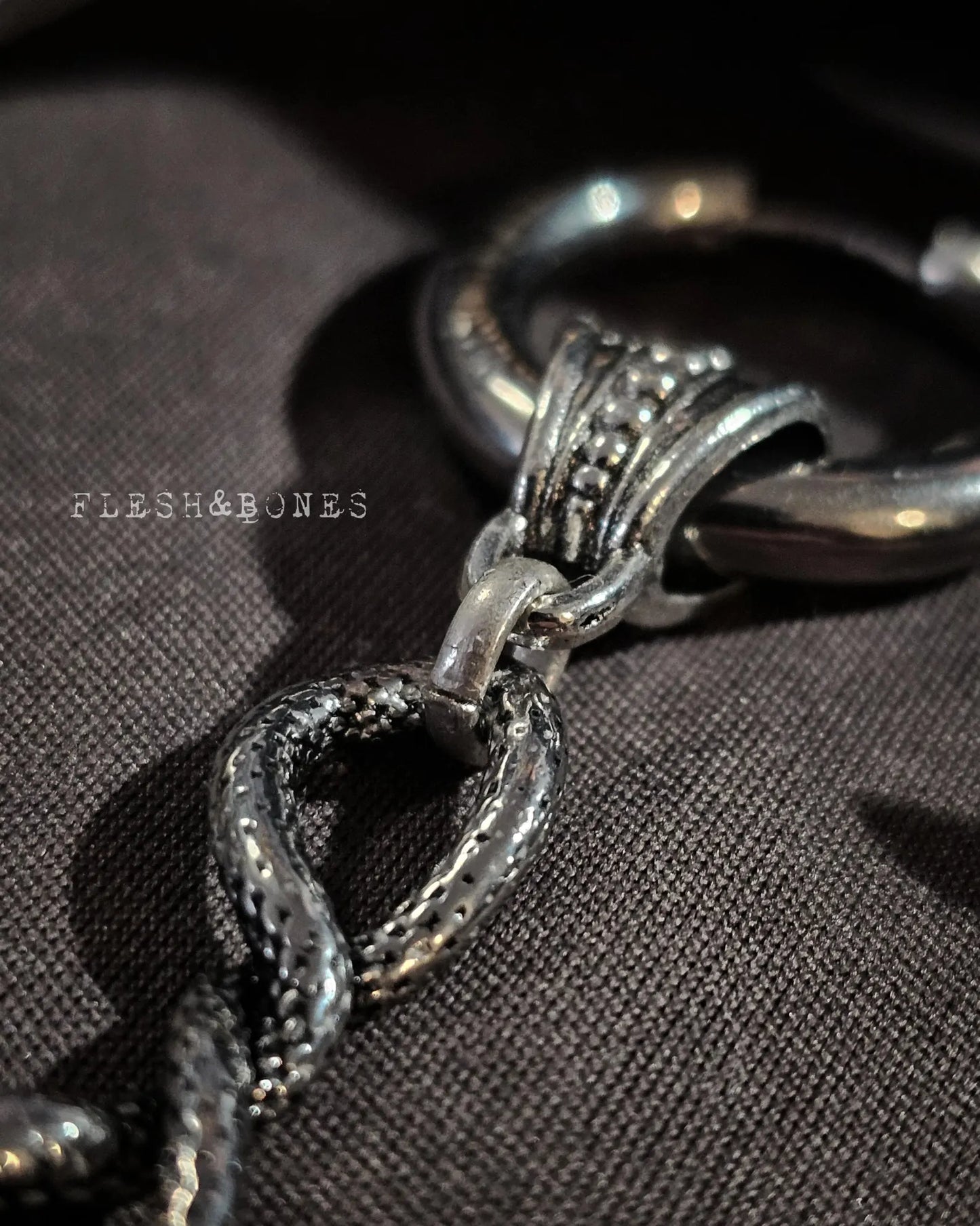 ASHERAH SNAKE mono-earring