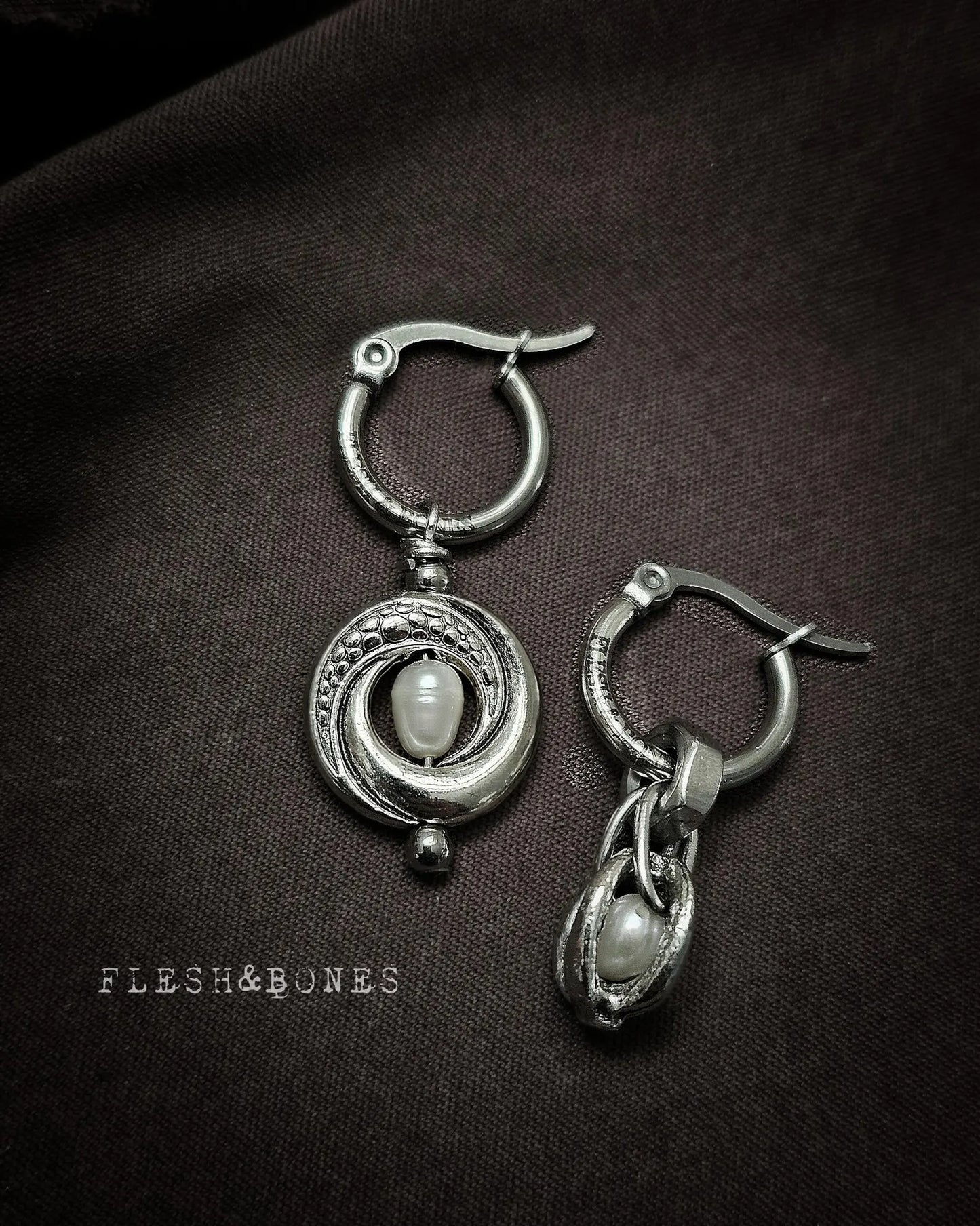 CROWN + KRAKEN mono-earring pack