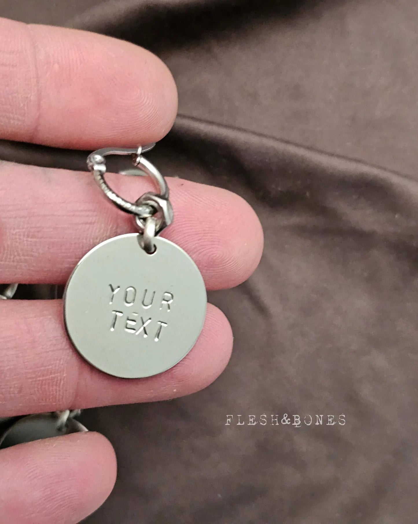 MESSAGE mono-earring