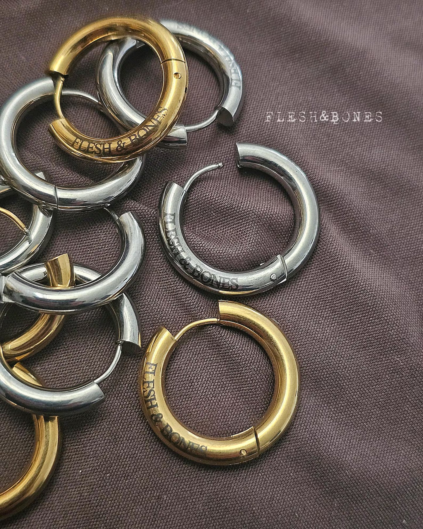 BOLD PULSE  mono-earring, thick hoop, stainless, no allergy