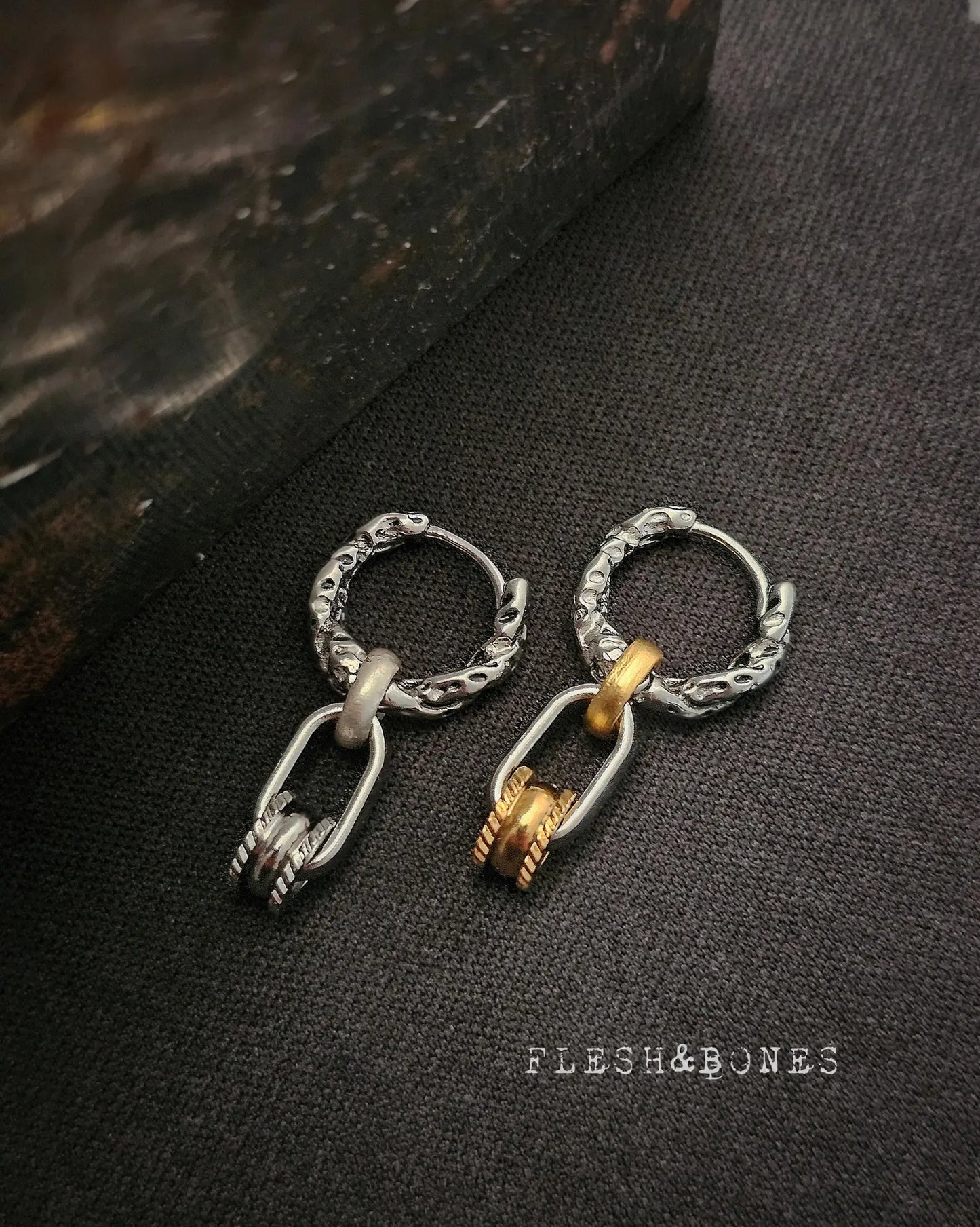 WHAT IF mono-earring