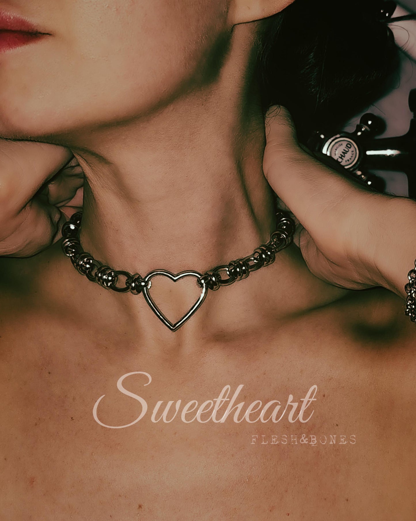 SWEETHEART chocker necklace