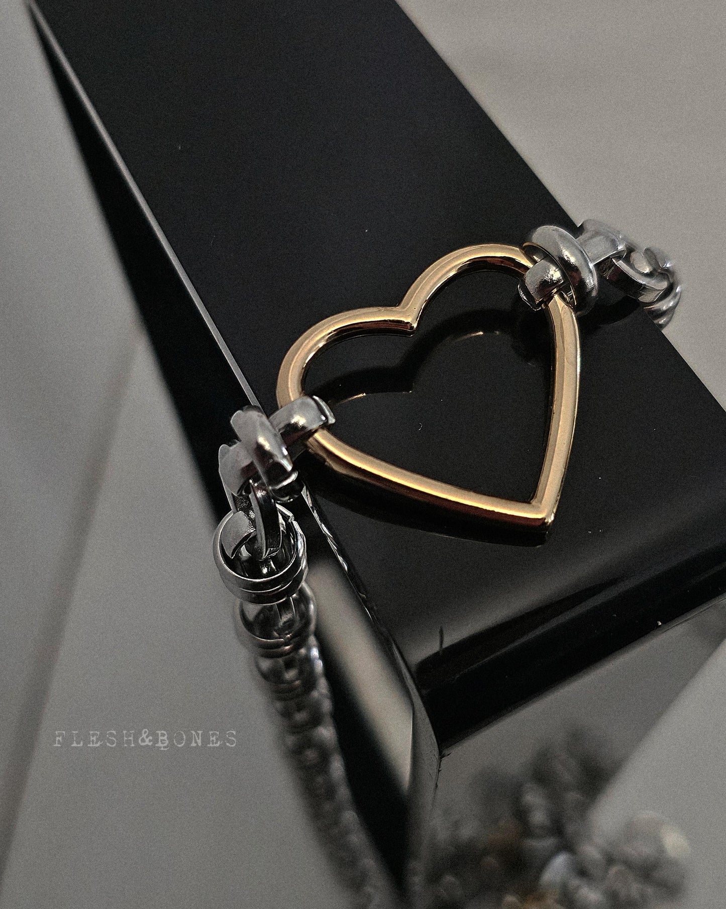 SWEETHEART chocker necklace