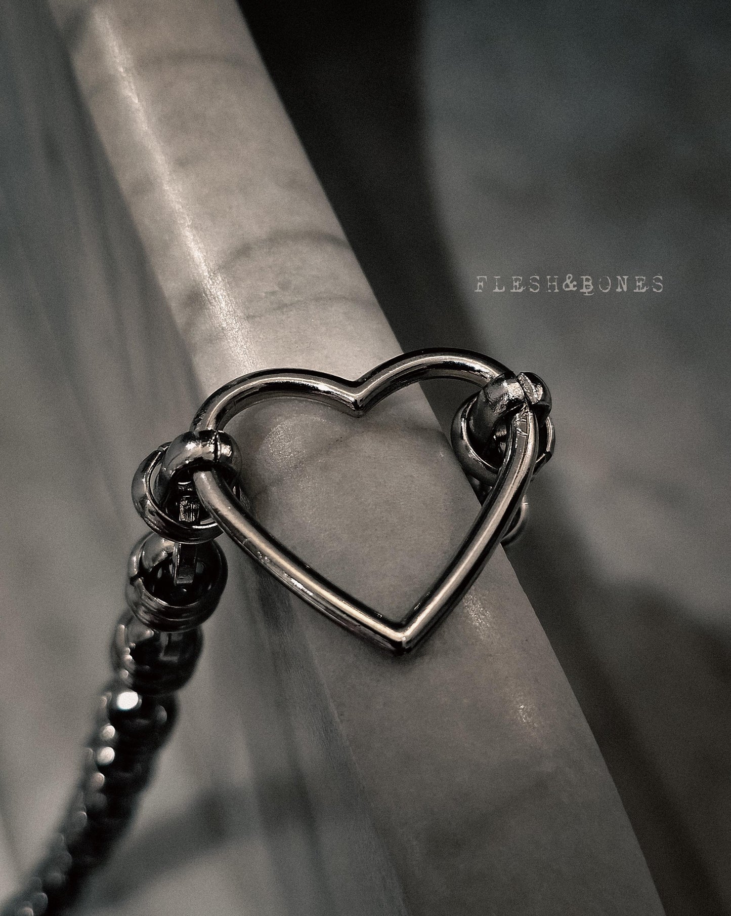 SWEETHEART chocker necklace